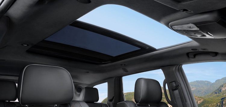 Which Jeep Grand Cherokee Has A Sunroof Huntington Beach