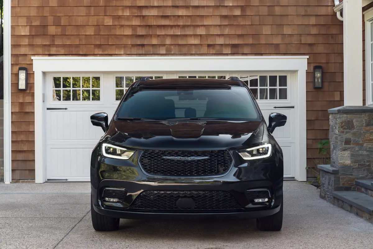 2020 Chrysler Pacifica apple carplay screen