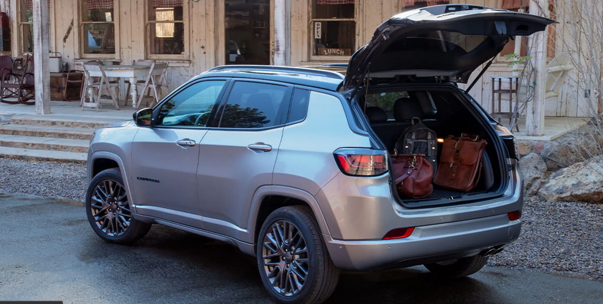 2022 Jeep Compass Tailgate