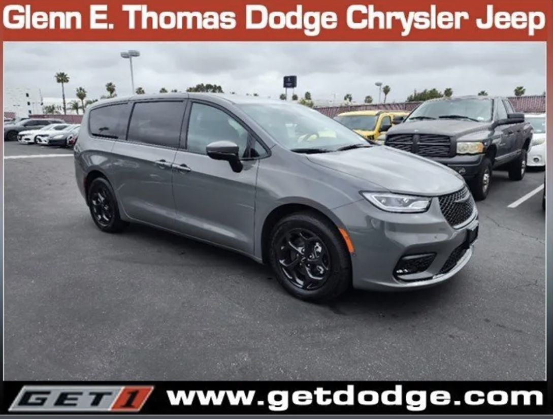 2023 Chrysler Pacifica Hybrid Touring L