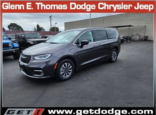 2023 Chrysler Pacifica Hybrid Touring L