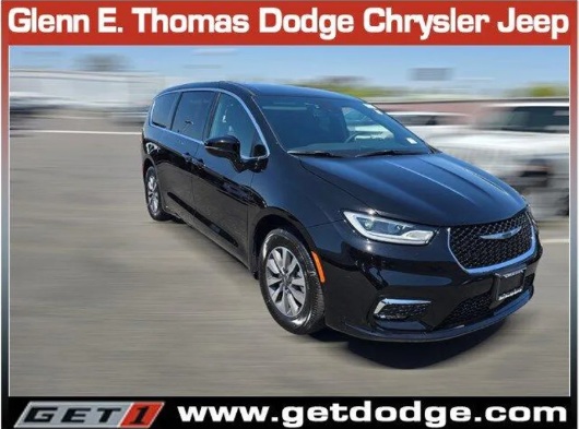 2025 Chrysler Pacifica Hybrid Select 